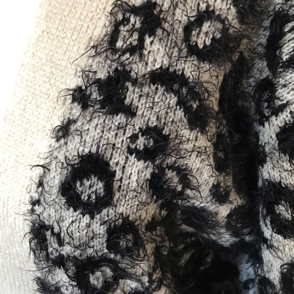 FRANCESCA’S Leopard Print Cardigan Medium NWT - Picture 9 of 11